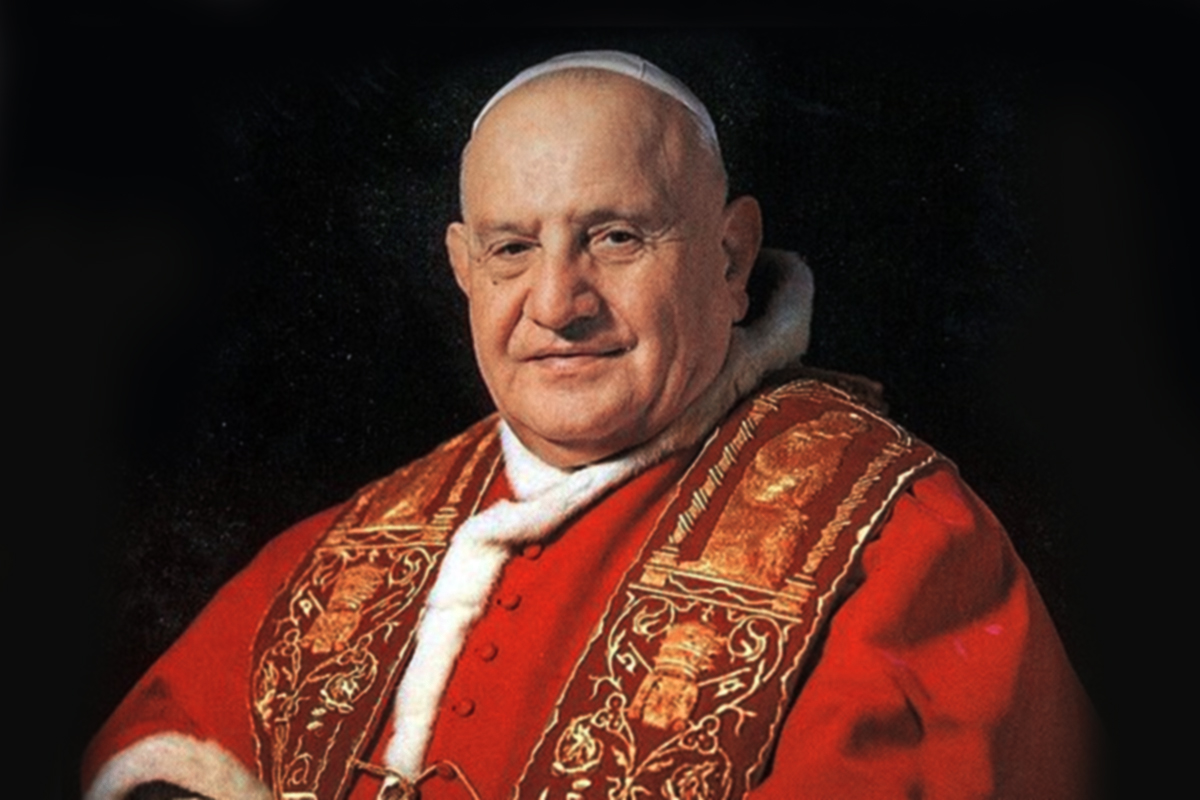 CauseSanti's tweet photo. Giovanni XXIII
Ogni diritto fondamentale della persona trae la sua forza morale insopprimibile dalla legge naturale che lo conferisce, e impone un rispettivo dovere. Chi rivendica i propri diritti, dimenticando i rispettivi doveri, costruisce con una mano e distrugge con l’altra. https://t.co/SeOokiCqHb