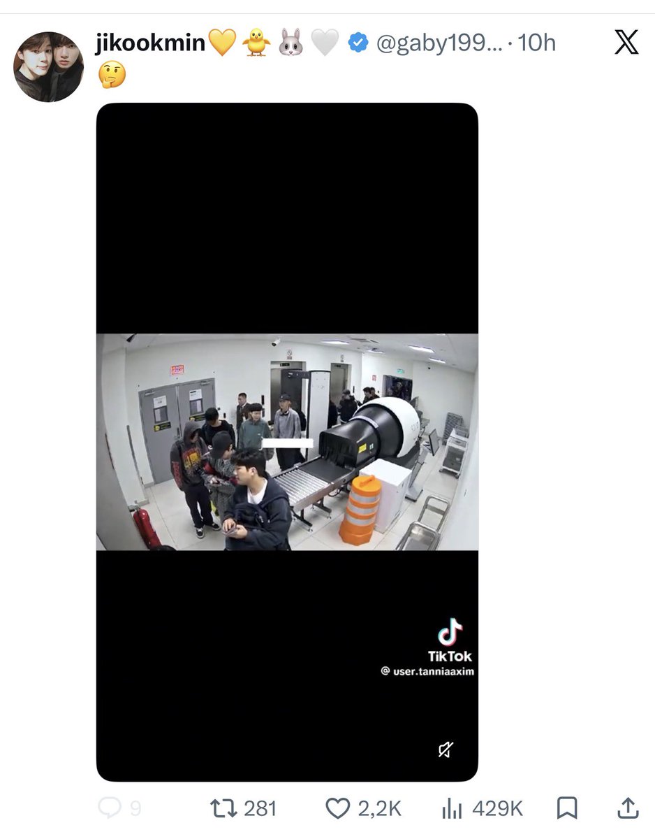 StanningJK's tweet photo. always jikook shippers leaking a forbidden footage just to find non-existent crumbs of their ship. rnb!

 https://t.co/lJDUS4HWUv https://t.co/MOPtmfLIbC