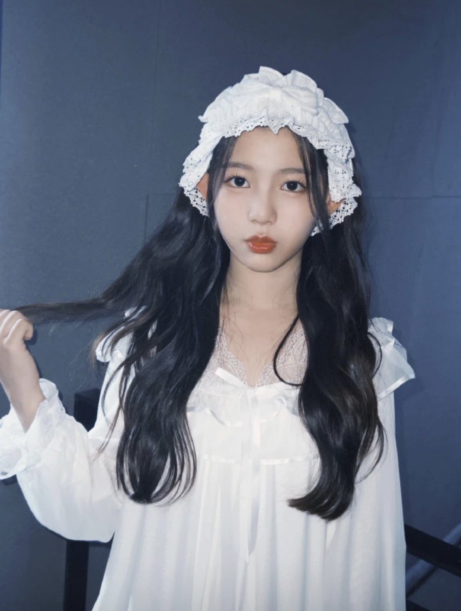 ddoingee2's tweet photo. DELUDED 〰️ ♡♡

#A2O #A2OLITE #MERCI https://t.co/eh47fKUgzD