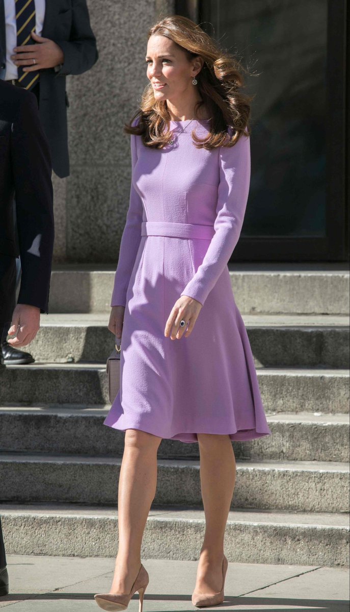 duchesskatenews's tweet photo. The Princess of Wales leaving the #GlobalMHSummit in October 2018. 💜 https://t.co/2uXGYI1Tyy