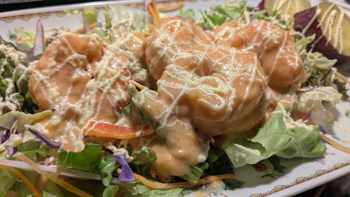 mieneesan's tweet photo. 今年の足赤海老はデカイのよ🤩!!
予行演習👩‍🍳❤
#hellbbq https://t.co/lcBFbEYISI