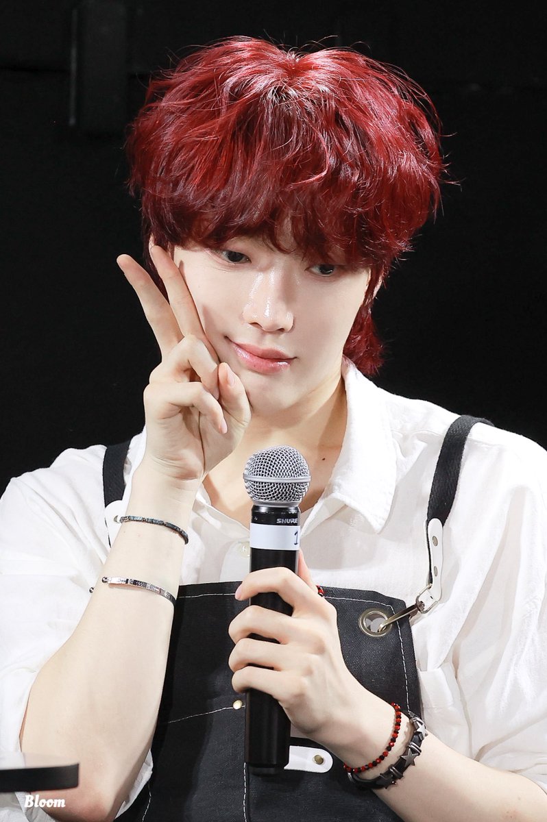 bloom_hs0113's tweet photo. 261009 CAFE EVENT 1부

#유현승 #현승 #YOOHYEONSEUNG #HYEONSEUNG #ユヒョンスン #ヒョンスン https://t.co/TYlDT79rrr