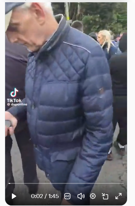 ui_sinead's tweet photo. The little OO man who just wants to celebrate his 'culture' was also at the masked-up protests with hard nut Lockhart and 'her people'.  

One big club; it's hard to know where one thug begins and the other ends. https://t.co/nLSI4BeGME