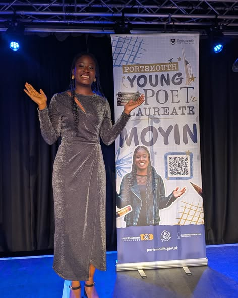 ArkCharter's tweet photo. Moyin has been awarded the esteemed title of Young Poet Laureate for Portsmouth. Judges praised the distinctness of her voice, and whilst comparing all applications to a treasure trove of poetry, they compared reading her entries to ‘finding a diamond amongst the treasure chest.’ https://t.co/0nwp02EMbm