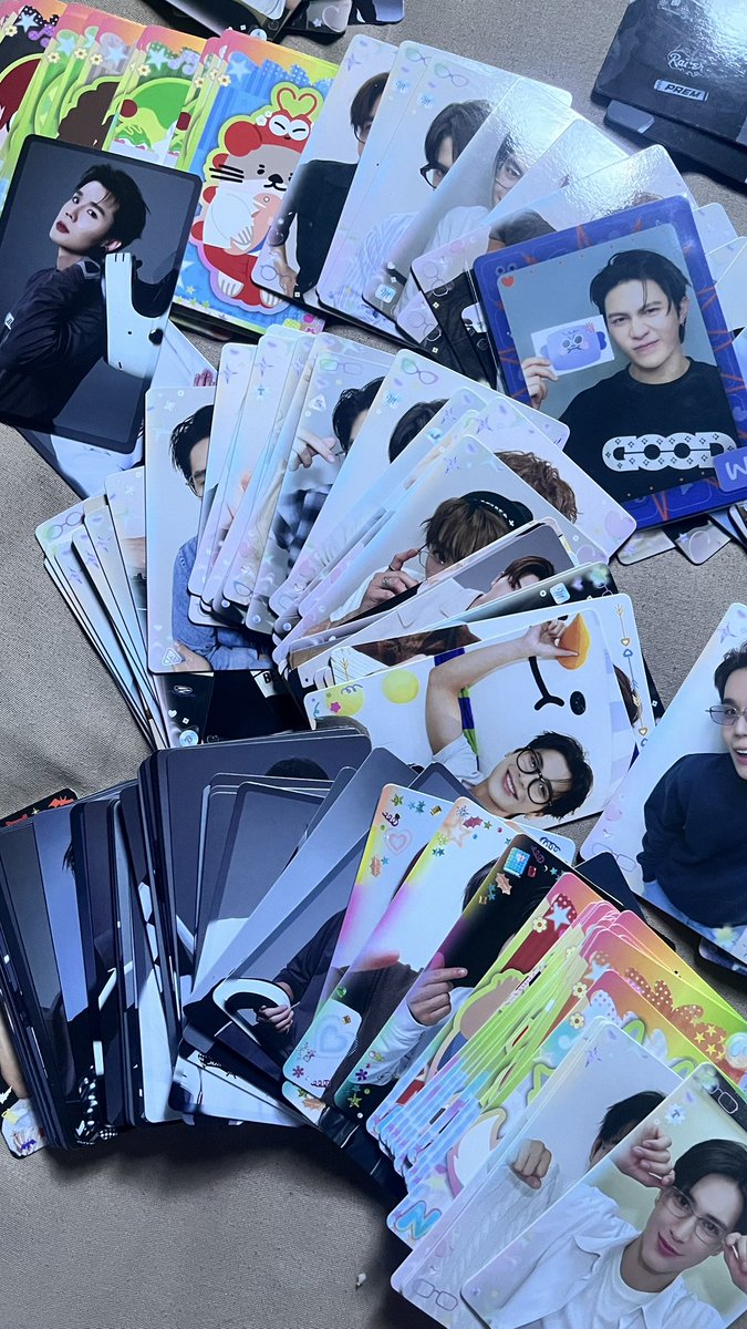 _npassn_'s tweet photo. โล้ะก้าดคั้บ ใบละ5-20บาท สอบถามได้
#ตลาดนัดgmmtv https://t.co/pcJyVjyusp