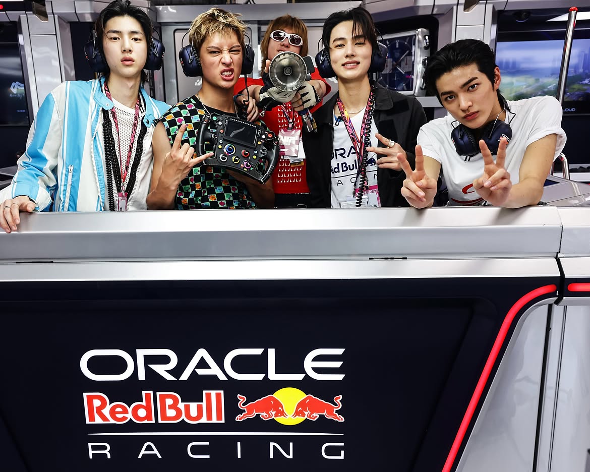 zhaoyufancokr's tweet photo. RedBullRacing Instagram Update:

“MV3 🤝 @.cortis 🤩”

#CORTIS #코르티스 https://t.co/1m0EdOqzLb