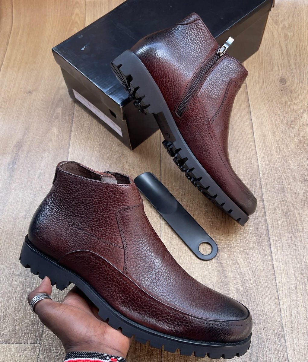 _NairobiSneaker's tweet photo. Size 39 to 45 https://t.co/aXHPTia9om
