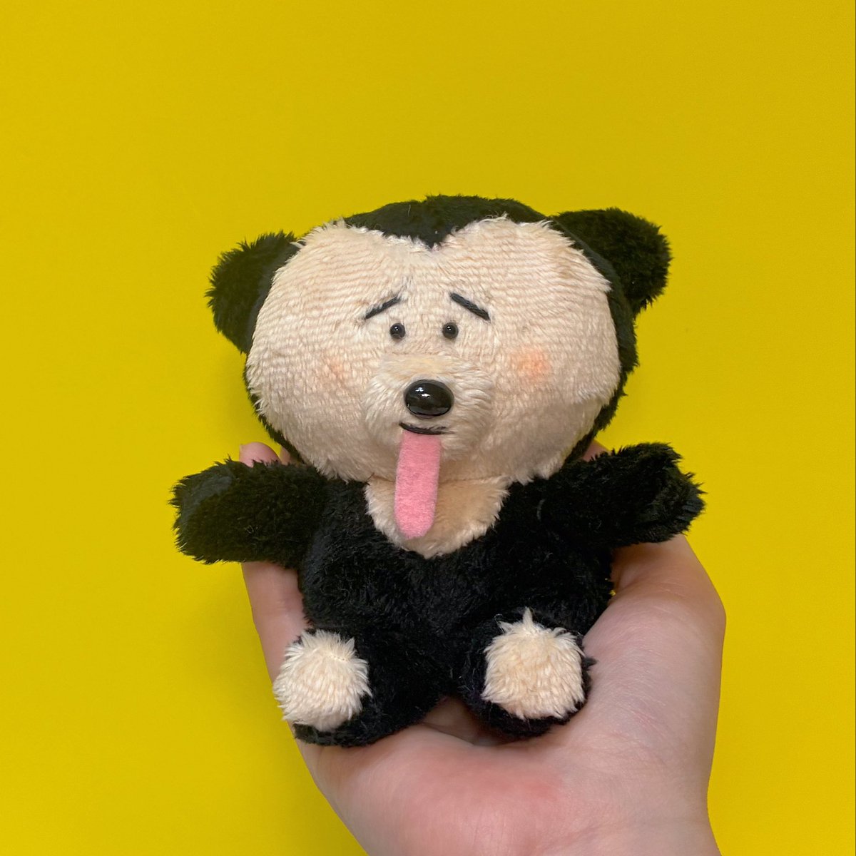 hicochiman's tweet photo. ぬいぐるみ販売予告です🍠🧈🧸
販売日:【10/11（日）21:00〜】

🍠いもぐら
🧈とらバタちゃ��
🧸べろべろマレーグマ

👇気になる方はminneを見てね〜
https://t.co/nrahpcnYjq https://t.co/kcB0luHJ8g
