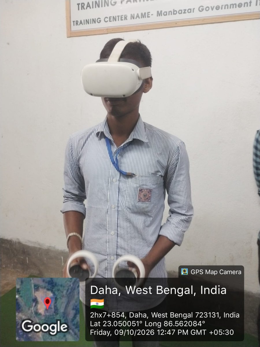 GManbazar's tweet photo. METAVERSE CLASS IS RUNNING! 

The future of technology is here at *MANBAZAR GOVT ITI*!
Our students are actively participating in the *Metaverse Class*, exploring new digital worlds, immersive technology, and innovative learning experiences.
Learn • Explore • Innovate • Create https://t.co/2UKls47eSe