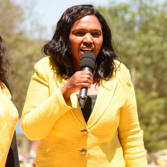 MwangiHub's tweet photo. BREAKING NEWS: ANOTHER BIG BLOW to Ruto as Nakuru Senator Tabitha Karanja quits UDA announcing she will vie for Nakuru governorship on a DCP ticket. https://t.co/kV4QrM5gwh