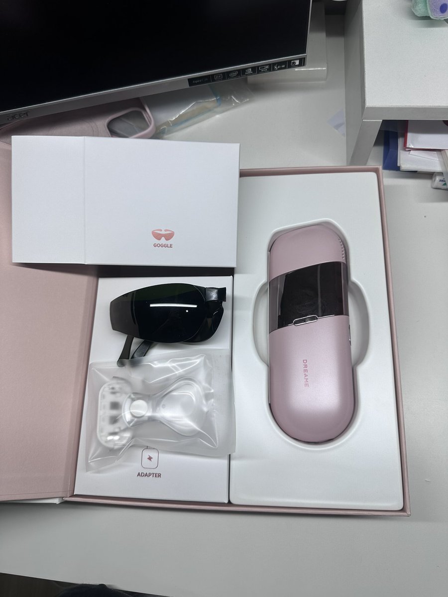 ddd_kyy's tweet photo. ส่งต่อเครื่อง Dreame 2500 รวมส่ง ทักมาสอบถามได้
-เครื่องเลเซอร์กำจัดขน 
-ไม่จำกัดช็อต 
-อุปกรณ์มี Adapter แว่นดำ และมีดโกนค่ะ
(ส่งต่อเพราะไม่มีเวลาทำเลยค่ะ) นัดรับได้ตาม BTS และ MRT 
-สามารถส่งเมสได้คิดตามจริง 
#เลเซอร์ขน #เลเซอร์ชนรักแร้  #ส่งต่อเครื่องเลเซอร์ #เครื่องเลเซอร์ขน https://t.co/LE5BrINDBc