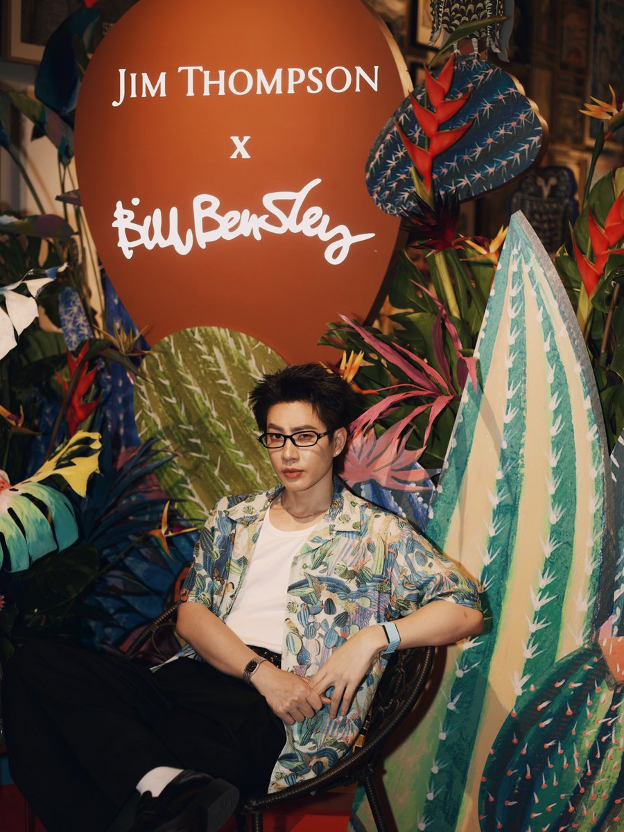 tumcialupdates's tweet photo. 09102026
📷: thedara_th

looking so wild! ✨🌵🌴
@off_tumcial

OFF WITH JIM THOMPSON
#JimThompsonxBillBensley 
#JimThompson
#BillBensley #Wild #BeyondSilk
#ออฟจุมพล #OffJumpol https://t.co/YhTgrXgy04