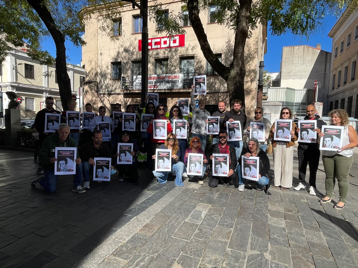 CCOOclm's tweet photo. CCOO ha guardado un minuto de silencio en todas sus sedes de #CLM así como en el jurado arbitral para manifestar su pesar por el fallecimiento de #maricarmen ⬇️ https://t.co/qSlXhjravu