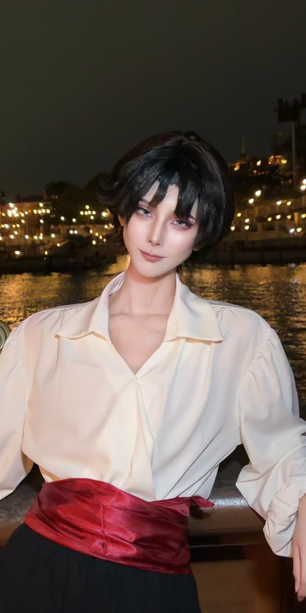 suna_cos5's tweet photo. 分割のやつやってみた💪🏻

 #Dハロ仮装  #Dハロ仮装2026 https://t.co/vDPrYsLQI8