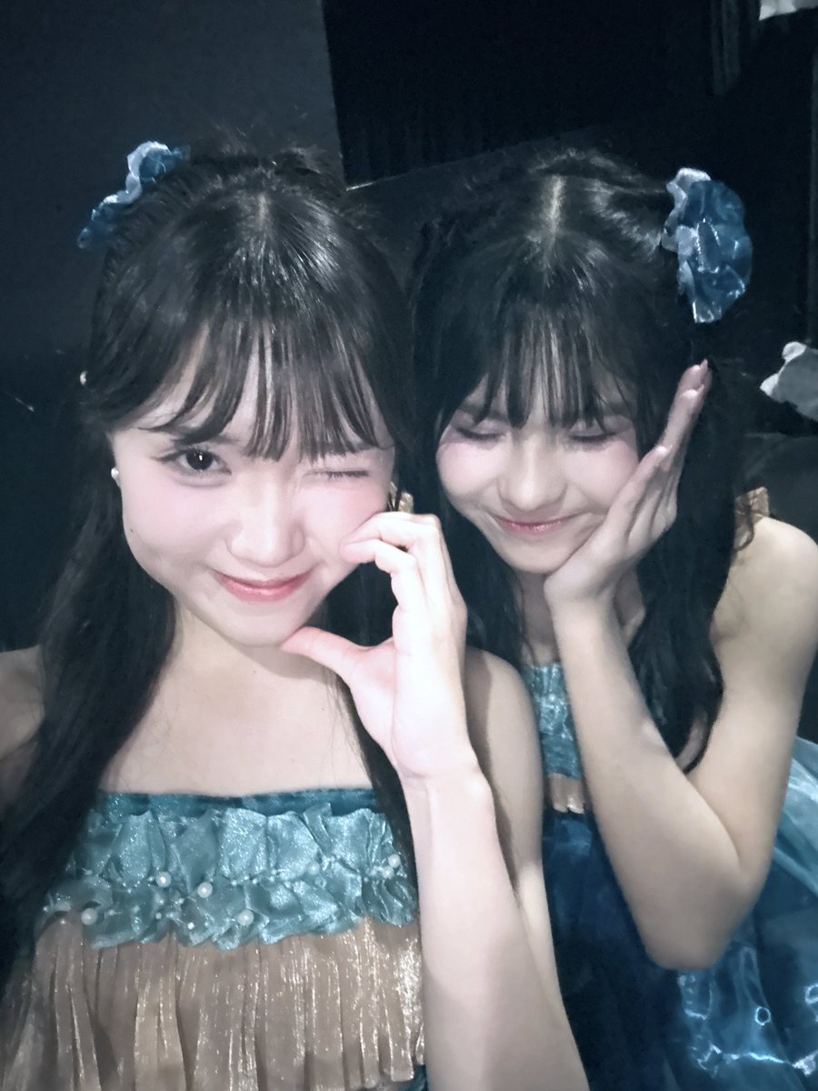 Gracie_JKT48's tweet photo. #PertaruhanCintaJKT48
trimakasih!

hari ini pas bngt show theater aku yg ke-200! terimakasih sdh menemani aku selama ini, slalu senang bs bertemu dng klian di stiap shownya❤️‍🩹 ada foto sama teman" yang shonichi jugaa, &amp; foto... ah sdhlakh😔💔
 
mohon dukungan &amp; bantuannya selalu🙇🏻‍♀️ https://t.co/wN2ab5P0On
