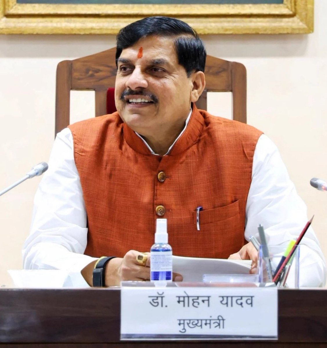 spek000000's tweet photo. मध्यप्रदेश में OBC के 27% आरक्षण पर रोक....🔥🔥

जबलपुर हाईकोर्ट के जस्टिस आनंद पाठक और विनय सराफ की बेंच ने 27% आरक्षण को लागू करने से मना कर दिया है!

भारतीय लोकतंत्र में आपके अधिकार को ख़तरा सरकार से नहीं कॉलेजियम व्यवस्था से है!

जब तक कॉलेजियम व्यवस्था रहेगा आपके ,हक अधिकार को पर कड़ा प्रहार होते रहेगा !

इसलिए EVM के जगह पहले कॉलेजियम व्यवस्था खत्म करने का आह्वाहन होनी चाहिए!