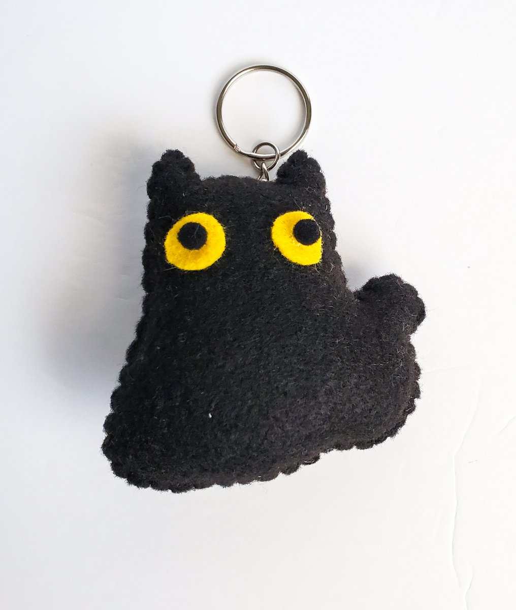 MinimalAbstrac1's tweet photo. #Halloween ๐ Themed Felt Keychains ๐ง๐ป๐ฉธ๐ง๐พ๐งน๐ฎ๐โโฌ๐
https://t.co/61JwYc4T6l
#etsygifts #handmadehour #uniquegifts #giftsforkids #womaninbizhour #CraftBizParty #holidayseason #Autumnvibes #spookyseason #spooktober #BlackCat #Vampire #Witches #Accessory #FridayFeeling #TGIF https://t.co/rSru5YuRtf