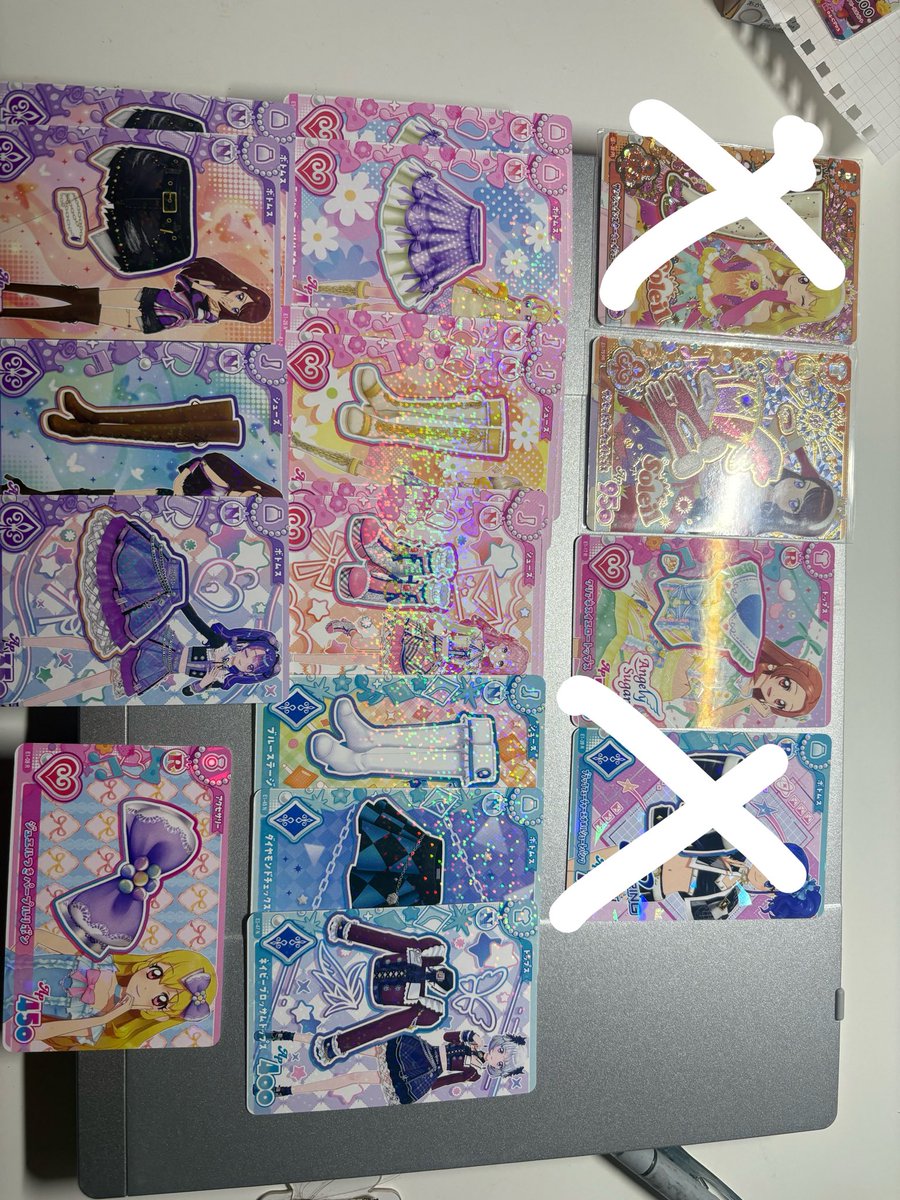 non_akb48's tweet photo. 無理だとは思うんですけどFFさんの中で誰かこのカードたち複数と天の川コズミックトップスかボトムスどっちかと交換していただける方とかいませんか？ https://t.co/IW6c4OqlXZ
