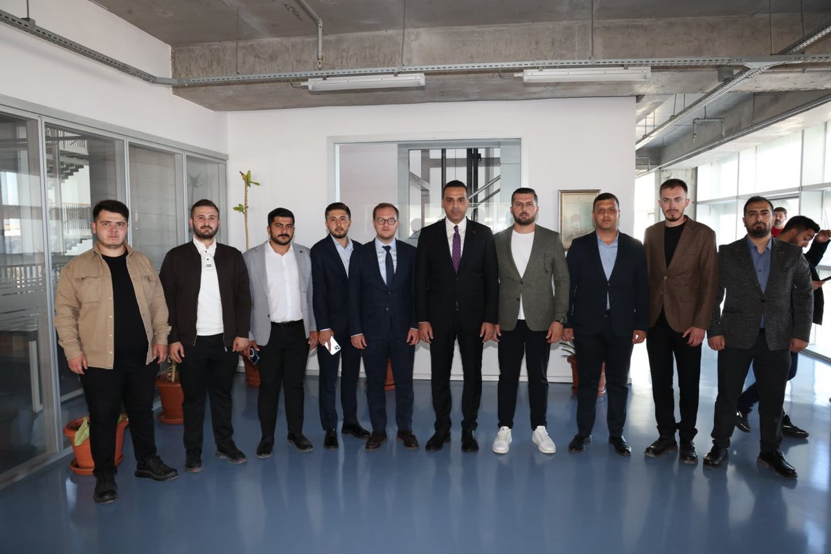 mehmeticelli35's tweet photo. Millî Eğitim Bakanımız Sn. Yusuf Tekin, İzmir Valimiz Sn. Süleyman Elban, İzmir Milletvekillerimiz Sn. Ceyda Bölünmez Çankırı ve Sn. Yaşar Kırkpınar, İl Başkanımız Sn. Bilal Saygılı'nın katılımlarıyla Özel İzmir Atatürk Organize Sanayi Bölgesi Nedim Uysal Mesleki ve Teknik Anadolu Lisesi’nde düzenlenen Ulusal Gençlik Çalıştayı’nda gençlerimizle bir araya geldik.

📍 Çiğli İAOSB