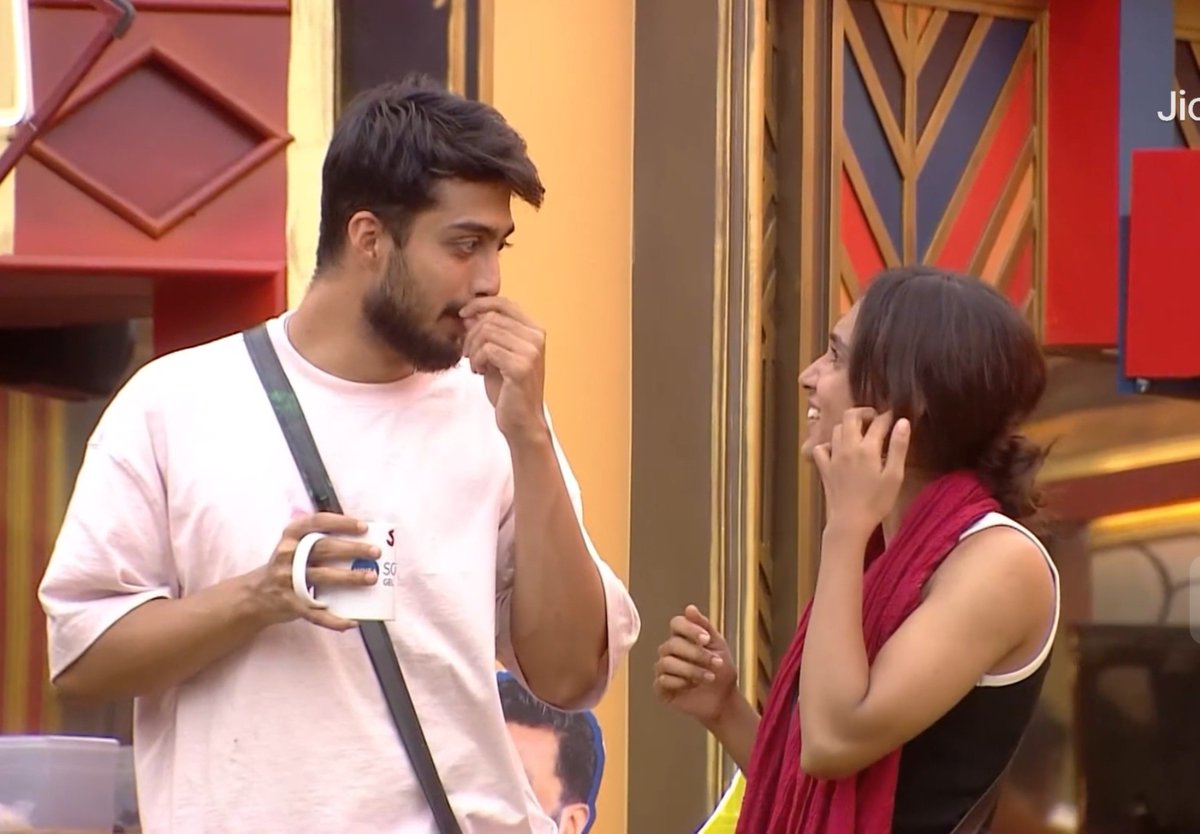 jaan_tea's tweet photo. Their bond is just so so good 🫠

No nazar to their friendship 🧿
@ColorsKannada ondu project together please 🤌🏻
#BBK13 https://t.co/JaA8EobPYV