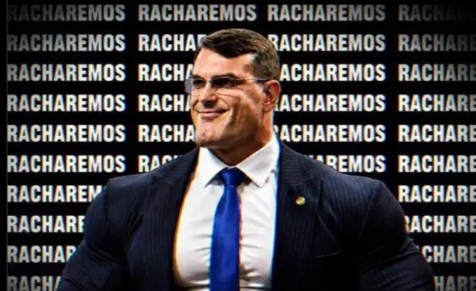 Qu3rosene's tweet photo. @mandyporrinha Flavio Bolsonaeo Hipotetico indo matar bebes negros porque não apoiaram Israel https://t.co/Tvjv1lTKBA