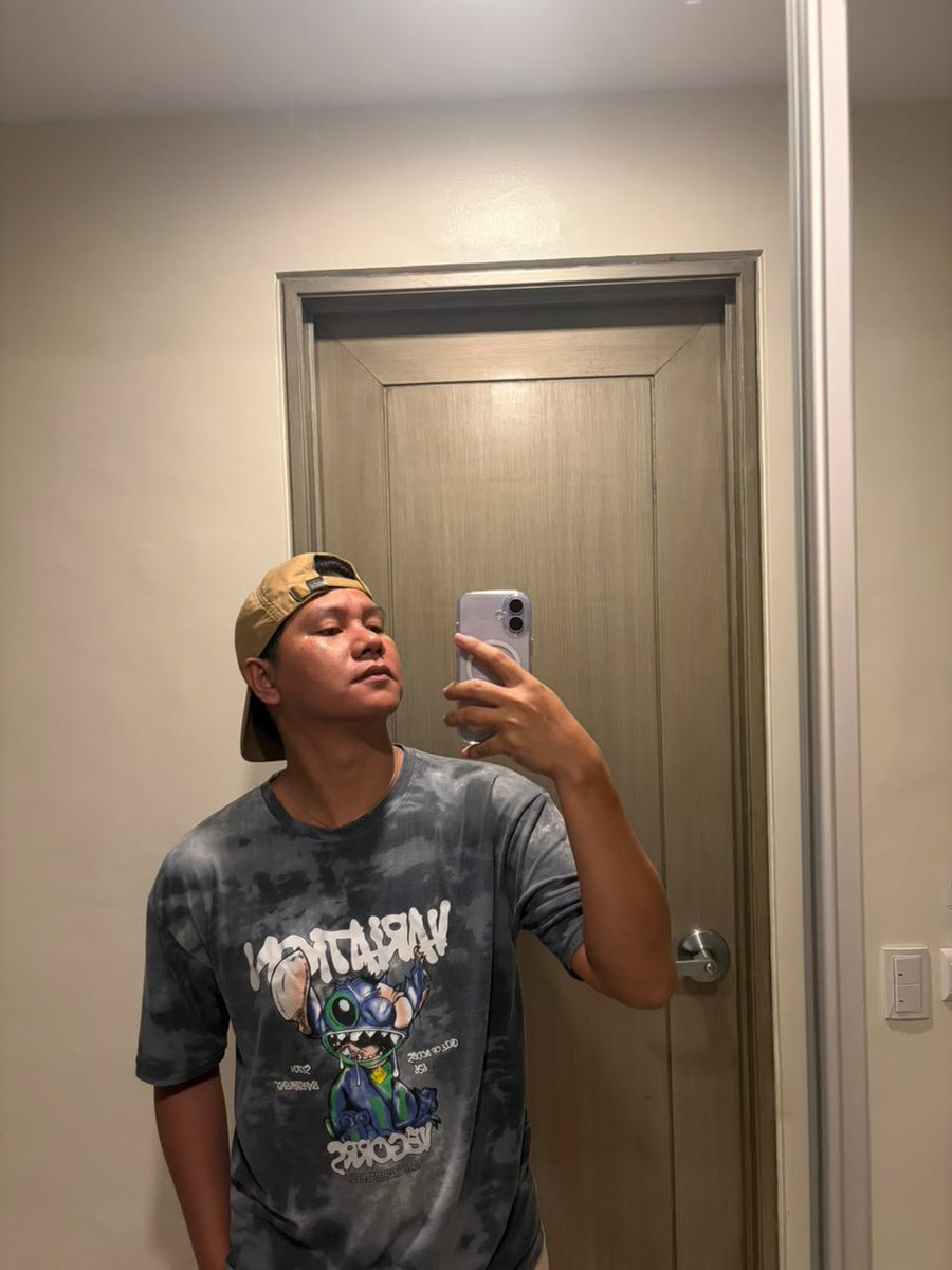 EstilloreW11257's tweet photo. New Iphone 17 https://t.co/BAyW94FC5Y