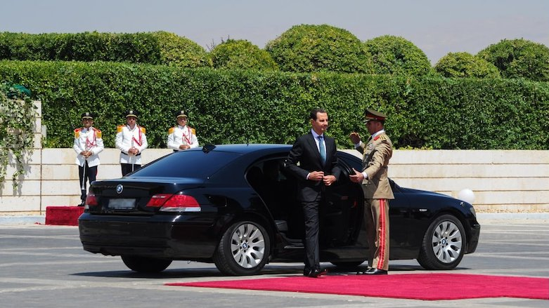 mtaushb's tweet photo. Ach gugg, Assad durfte einen BMW als Dienstwagen haben https://t.co/QFonKrRsJI