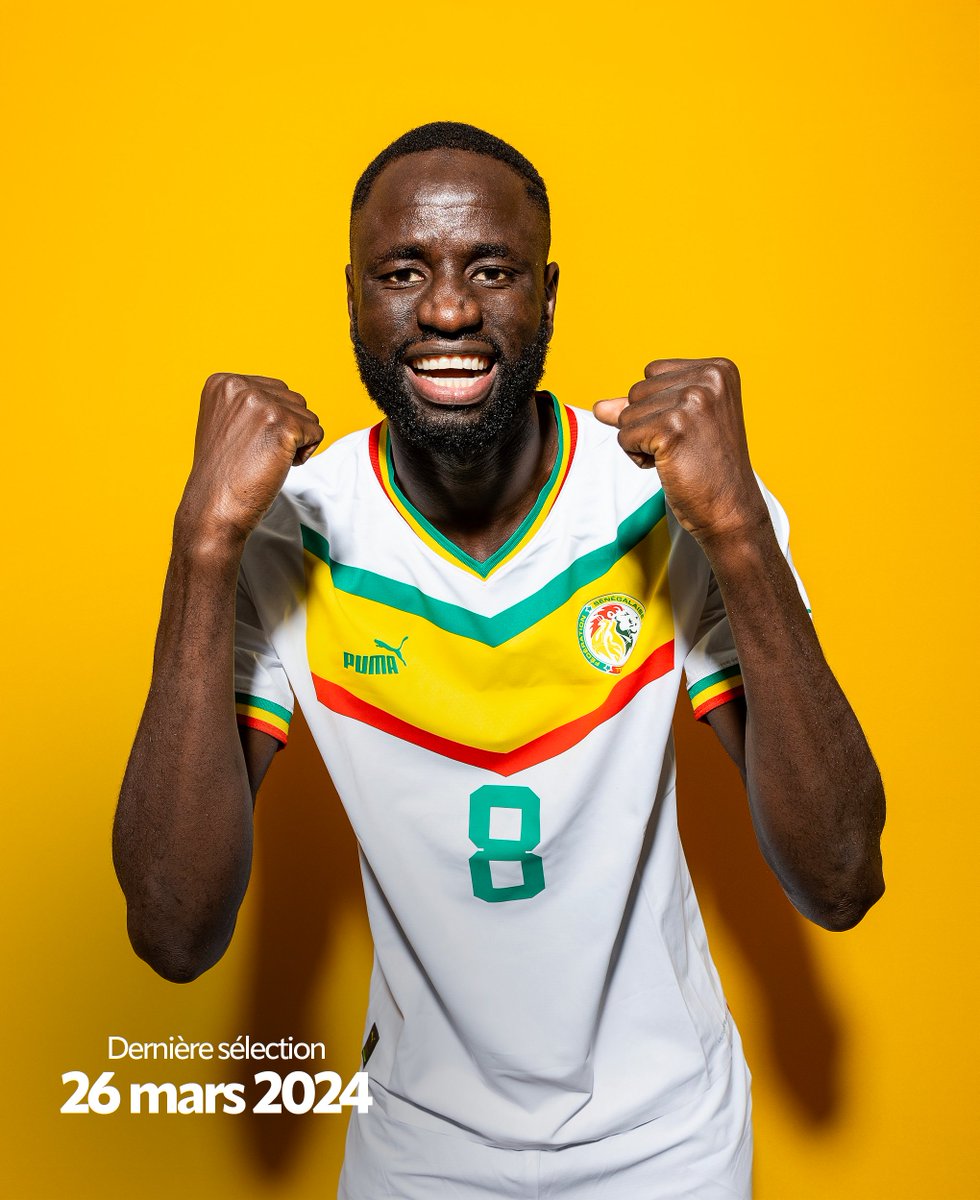 GaindeYi's tweet photo. La légende Cheikhou Kouyaté annonce sa retraite après une carrière marquée par l’engagement, le leadership et un amour indéfectible pour le maillot national.

Merci pour toutes ces années de dévouement et les émotions partagées. Ton nom restera à jamais gravé dans l’histoire du football sénégalais.

Merci pour tout, Cheikhou ! ❤️🇸🇳