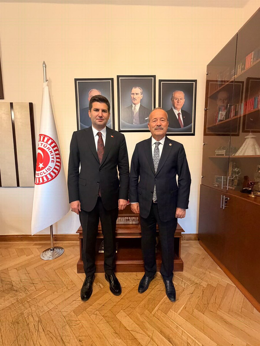 ayyildirim1's tweet photo. TBMM İdare Amirliği görevine getirilen Milliyetçi Hareket Partisi Afyonkarahisar Milletvekilimiz Sayın Mehmet Taytak’ı ziyaret ettik.

Nazik misafirperverlikleri için kendilerine teşekkür ediyor, çalışmalarında kolaylıklar diliyorum. 🇹🇷 https://t.co/ObK7egKWGu