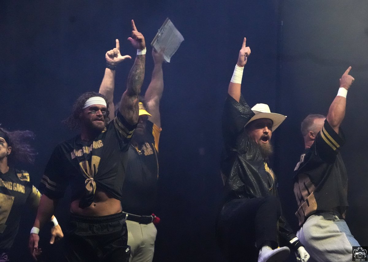 AmberNicoPhoto's tweet photo. The Bang Bang Gang
@JayWhiteNZ @coltengunn @theaustingunn @AEW @BodyslamNet
#aew #aewallout https://t.co/ArbrtEpjsO