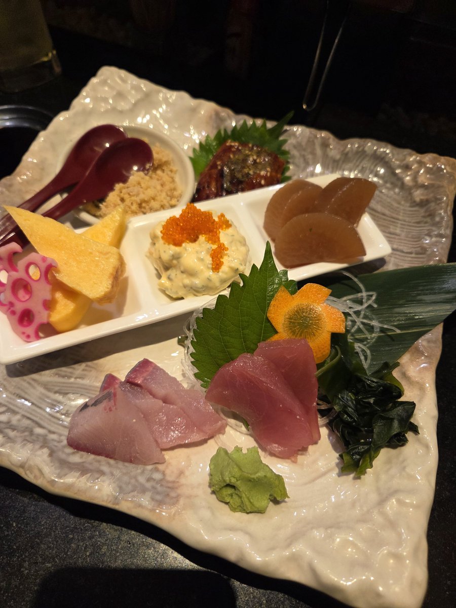 riruca's tweet photo. 今月のおすし。
なんだか仕事仲間との飲みやら幹部とのお食事会やら、あーーー。
期待がデカすぎる。連れていかないで。
リーガロイヤルの立食パーティにちょうどいいよそ行きのおべべとはどういうものなの😂 https://t.co/caW0l0NnFp