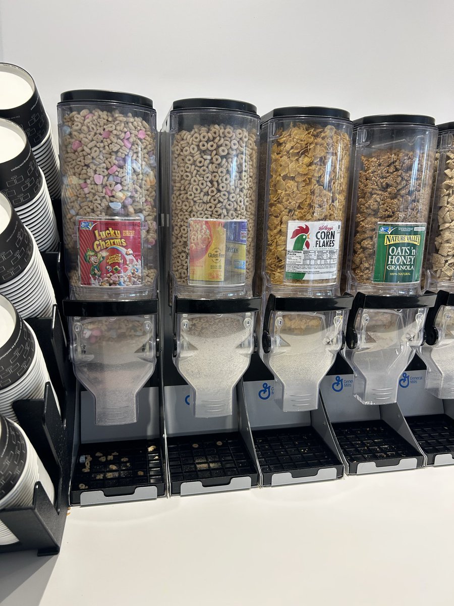 mollyalisonward's tweet photo. Can confirm the Bloomberg Industry Group pantry peanut butter machine is elite. Although unlimited access to lucky charms is high risk high reward https://t.co/gM3XeTw7H0