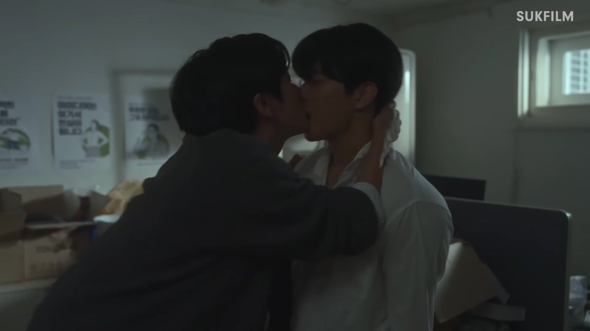 DADA_allall's tweet photo. 이거 너무 지혁이가 온몸으로 도윤이를 원하고있는 절박한 입맞춤이야ㅠㅜ 도라버릴거같아 https://t.co/zfAY4tc6in