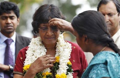 KSRadhakrish's tweet photo. Heartiest congratulations to friend Smt #Navanethem “#NaviPillay’’ avl on being awarded the Nobel Peace Prize. Her origin is
#Vattalagundu Tamil Nadu
தமிழ்நாட்டின் திண்டுக்கல் மாவட்டம் வத்தலகுண்டுவில் தனது முன்னோர்களைப் பூர்வீகமாகக் கொண்டவரும் தற்சமயம் தென் ஆப்பிரிக்காவில் வாழ்ந்து வரும் நண்பர் நவி பிள்ளை அவர்கள் உலக அமைதிக்கான நோபல் பரிசினைப் பெற்றுள்ளார்!
குறிப்பாக எழத்தமிழர்கள் குறித்த அவரது செயல்பாடுகள் மனிதநேய கண்ணோட்டங்கள் அதற்கான அவரது போராட்டங்கள் எழுத்துகள் யாவும் மிக முக்கியமாக இருந்தது என்று கூறுகிறது நோபல் கமிட்டி.
#Navanethem “#NaviPillay’’
#unhrc
#ksrpost
#ksradhakrishnan
9-10-2026.