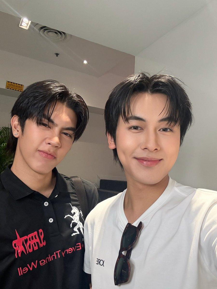 PROXIE_Official's tweet photo. Today! Are you ready to meet Chokun & Gorn?
See you at LA NOCHE BABY. 💚🩷

‘𝑳𝑨 𝑵𝑶𝑪𝑯𝑬 𝑩𝑨𝑩𝒀’ HAUNTED POP-UP BAR EXPERIENCE ⏾⋆.˚

🕰️ 7 OCT - 7 NOV 2026
📍1 Floor, Groove at centralwOrld

#PROXIE_LaNocheBaby
#GrooveatCTW
#centralwOrld #PROXIEChokun #PROXIEGorn 
#PROXIEth #bROTHERSMUSIC