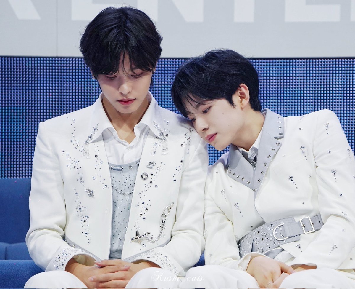 rikoun1y's tweet photo. 전설 https://t.co/1c7ZQ1FkhB