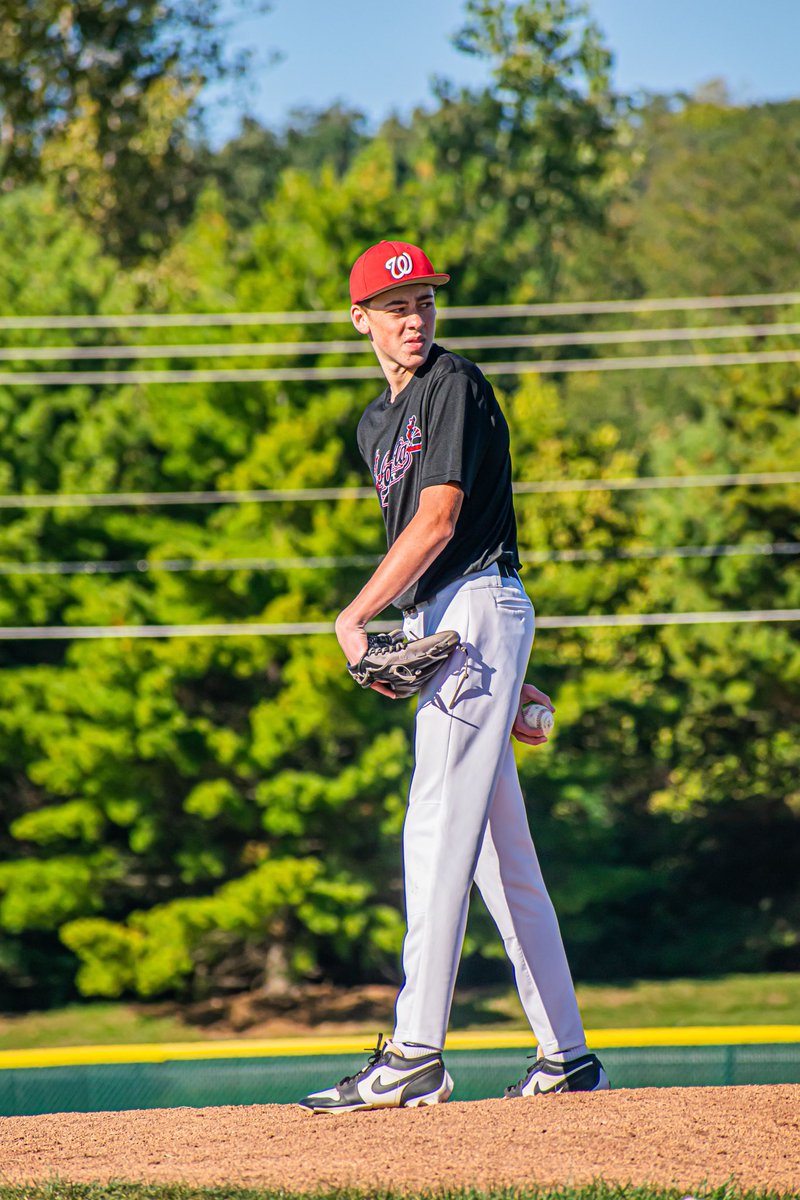 LWHSBase's tweet photo. Fall Ballin 😎 #AAGF https://t.co/7bZ2wPT6fy