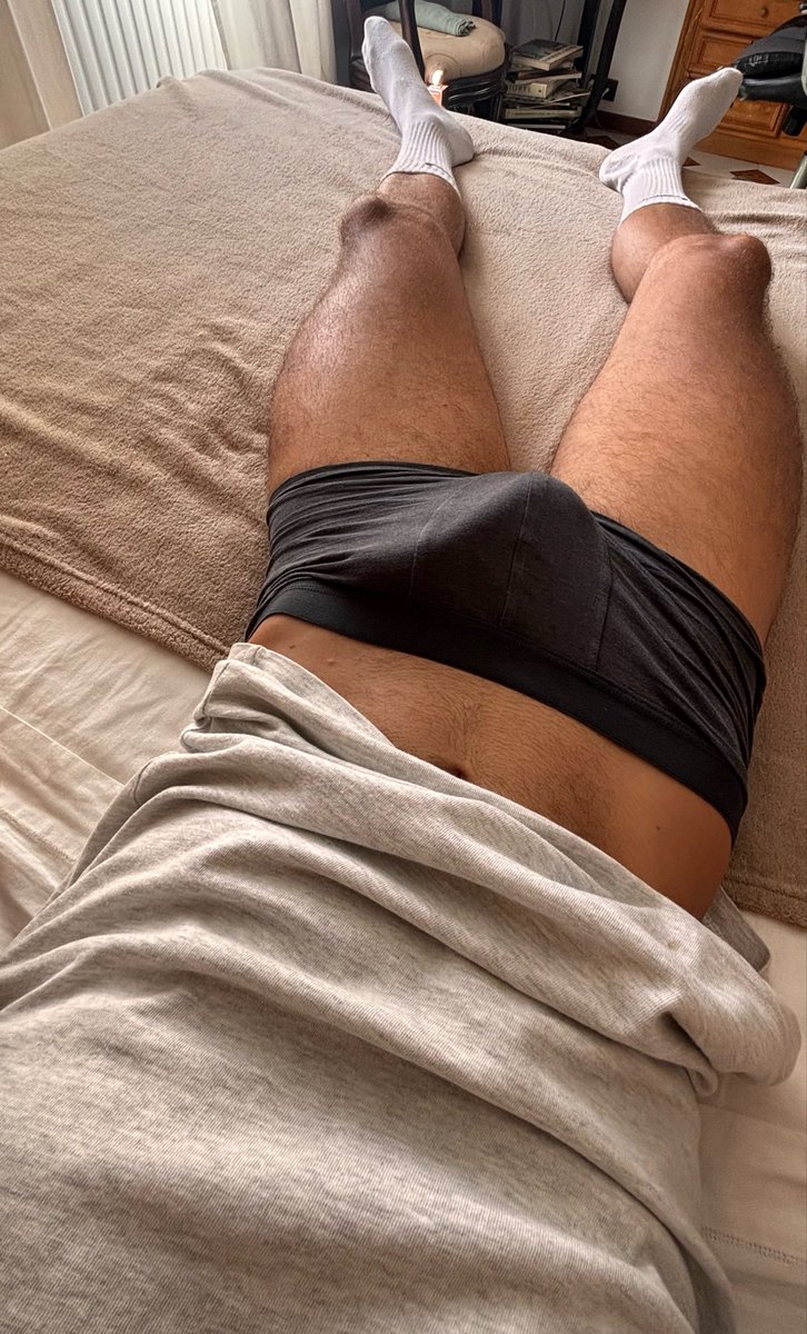 lorenzo128269's tweet photo. I boxer potrebbero essere comodi in effetti https://t.co/8odmOvwP7t