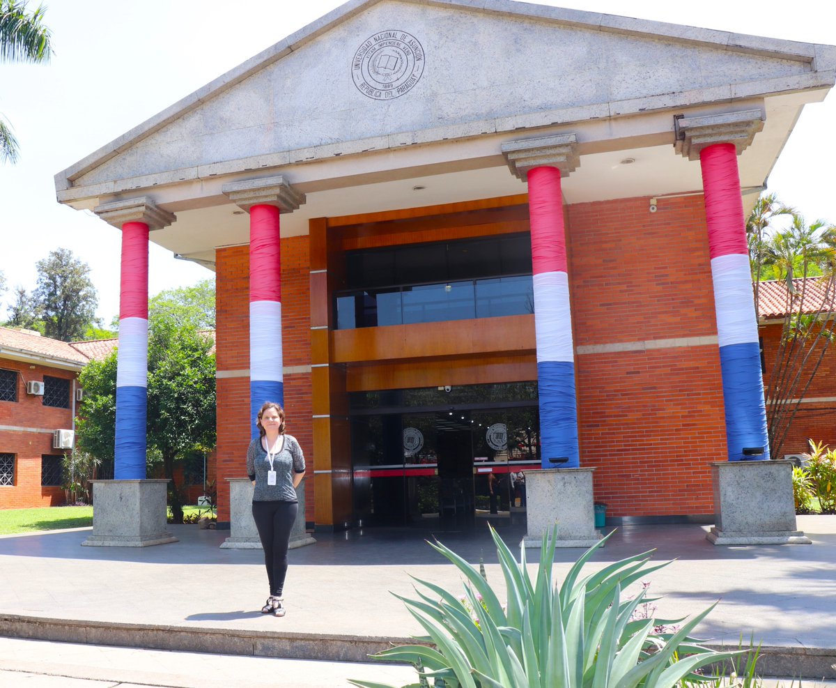una_py's tweet photo. 🧬🔬 Virología molecular: ciencia que contribuye a salvar vidas
🔗 Leé la entrevista: https://t.co/b7OCUyYw1x
#MujeresParaguayasEnLaCiencia #SomosDeLaUNA https://t.co/ur5jkCLG3N