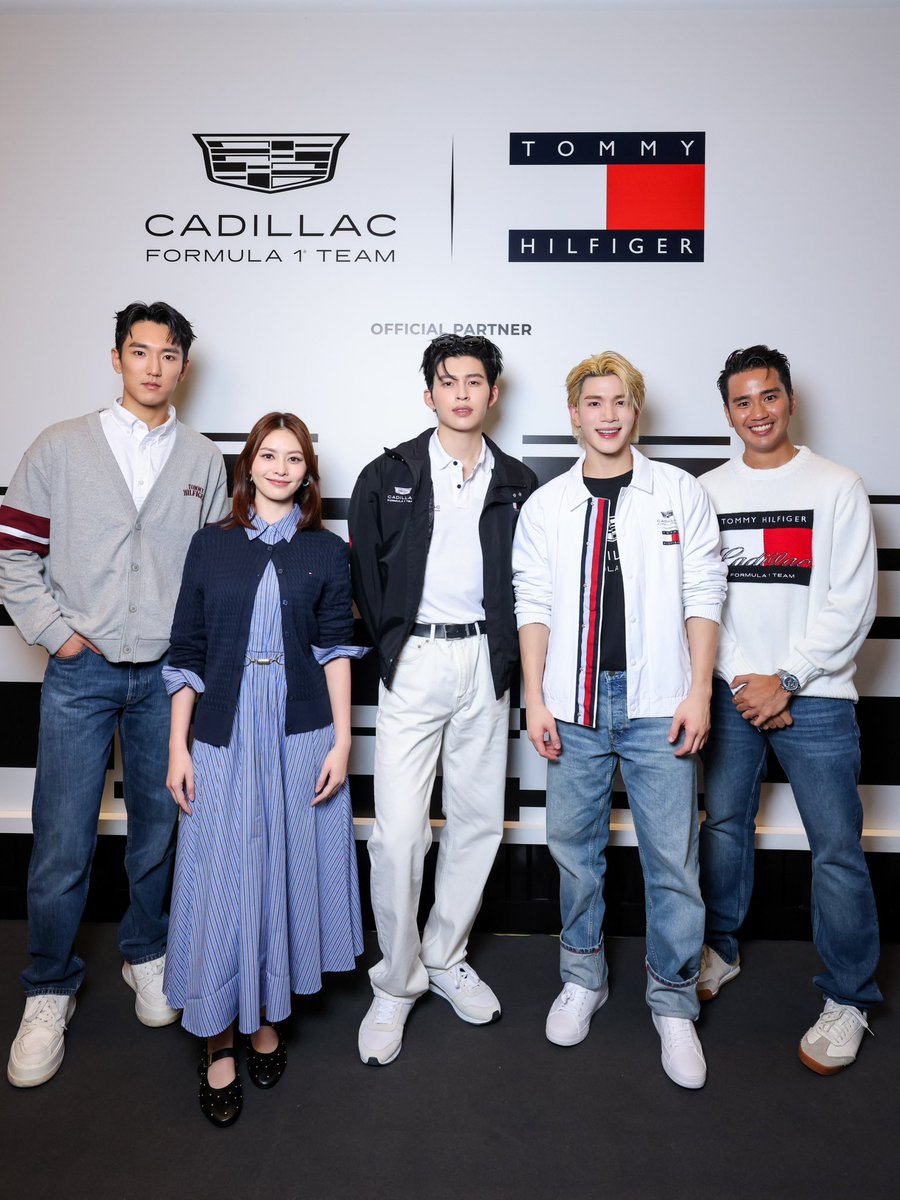 ppnarawinz's tweet photo. 📸 zhaisiming ig

A memorable day with the Tommy Family 🏁

PONDPHUWIN TOMMYCAD F1
POND x TOMMY HILFIGER CAD F1

#TommyHilfigerxPond
#TommyHilfigerxCadillacF1
#TommyHilfiger #TommyFamily  
#ppnaravit @ppnaravit https://t.co/07xdA9KsvQ
