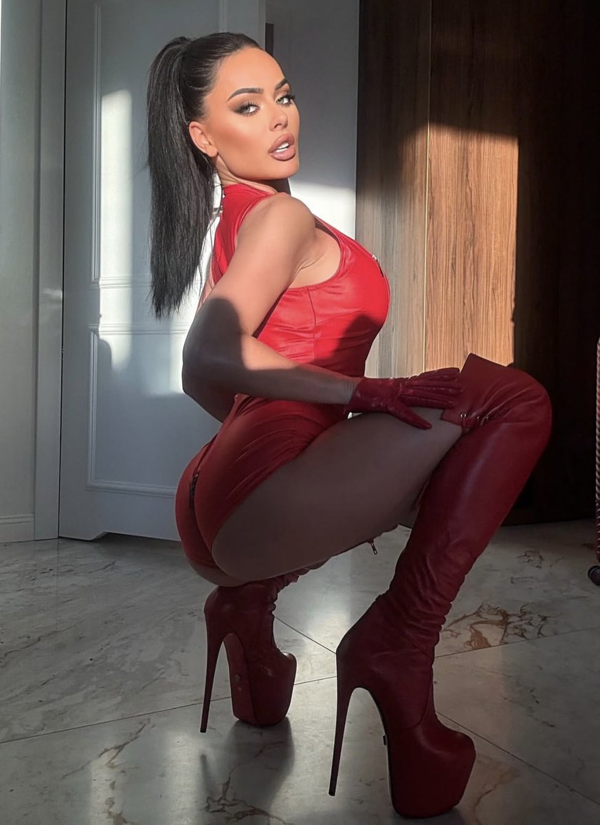 Evil_Que_enpriv's tweet photo. Repost if you’re weak for Goddess 😈 https://t.co/SZtWHuc0r6