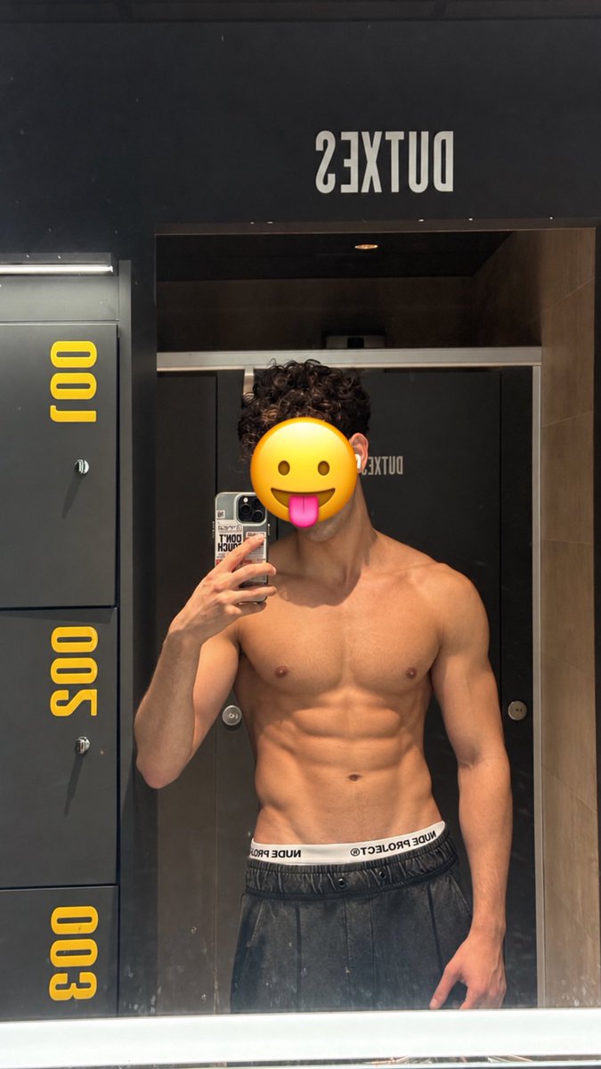 lucarosati22's tweet photo. me le regali cucciolo?🥹 https://t.co/lz7EjBRTBs