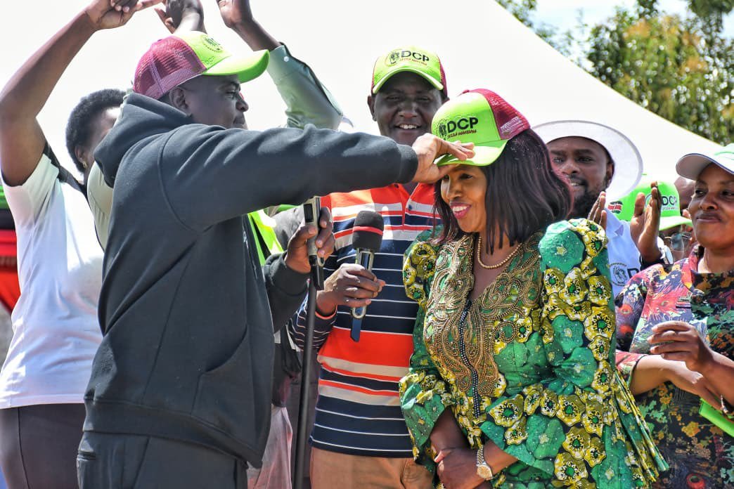 EajournalKE's tweet photo. Nakuru Senator Tabitha Karanja has quit the ruling United Democratic Alliance (UDA) and joined the Democracy for the Citizens Party (DCP), setting her sights on the Nakuru gubernatorial seat in the 2027 General Election. https://t.co/ohqq90vHpw