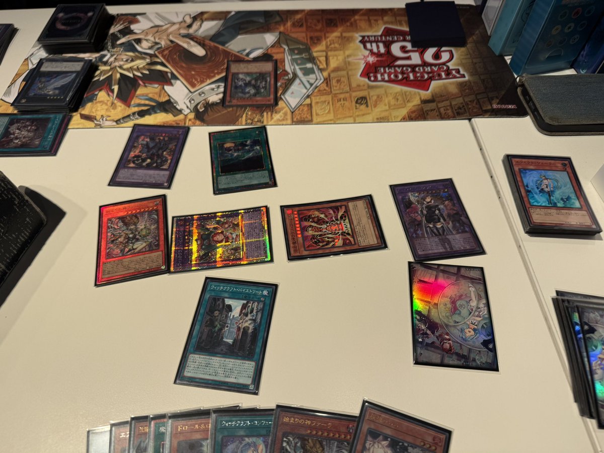 WSBN_CARD's tweet photo. #遊戯王
今日の活動報告です！
特に熱かった試合は…

ウィッチクラフト vs  レイズ・ムーン

ウィッチクラフトは超展開に収まらず、新カード、サイレントマジシャンが相手のドローに反応しまくり大活躍！！

対するレイズムーンは様々なギミックで捲ろうと試みましたが、勝利には届きませんでした！！ https://t.co/QsCtBUTVaY