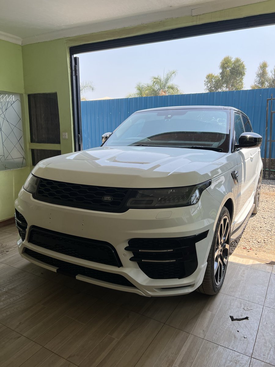 Mint_Car_Tint's tweet photo. Range Rover sport fully tinted in our nano carbon film series.

For car tint inquiry and booking 
Call : 0725652520
Location : Roysambu,Mirema Drive 

#cartint https://t.co/6CooJnsQPo