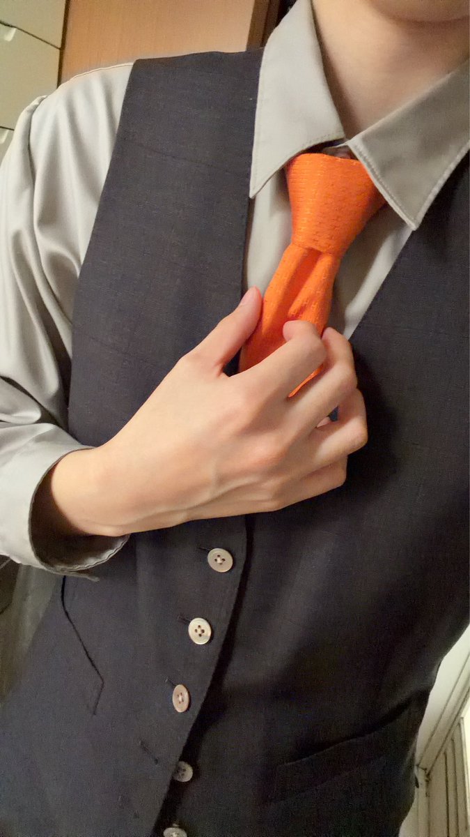 yu_8739elpar's tweet photo. 今日は、ぴろ店長さんに撮影してもらいました！最後は一緒にチルして楽しかったです！！
久しぶりにスーツ着てみたよ🫶写真お楽しみに〜 https://t.co/5awLpD4AFV