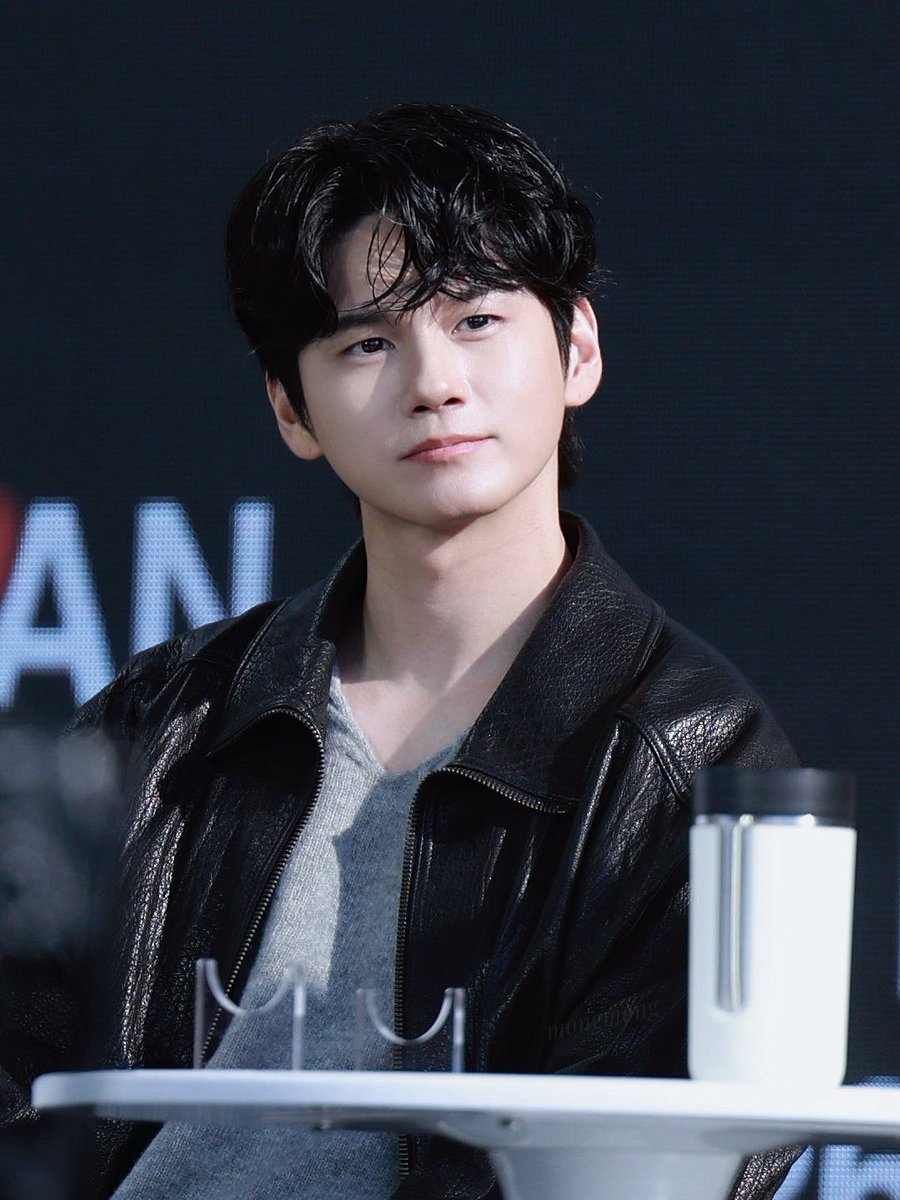 mongmong030's tweet photo. 261007 부산국제영화제 오픈토크

😗

#옹성우 #ONGSEONGWU https://t.co/Ockb9c5VY8