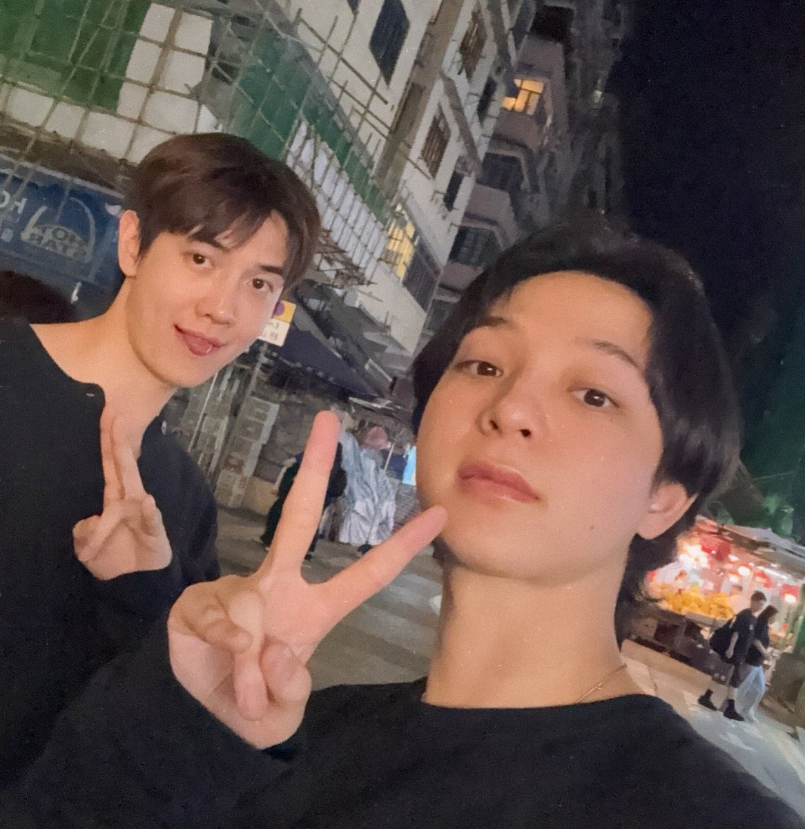 JajidL36882's tweet photo. พี่แม็กกี้กับน้องบาส มาบอกว่า พรุ่งนี้ 10-10 กดบัตร 10โมง ที่7-11 ขอให้แมะๆ สู้น้าาาา ขอให้ได้ ขอให้โดน🙏🏻🫡
 
แล้วเจอกานนนนนน ไอ่ซิ๊ก
#MaxkyBas2ndFM
#BeMyPlayerTour 
#แม็กกี้บาส #maxkybas https://t.co/PV6S3TmdHq