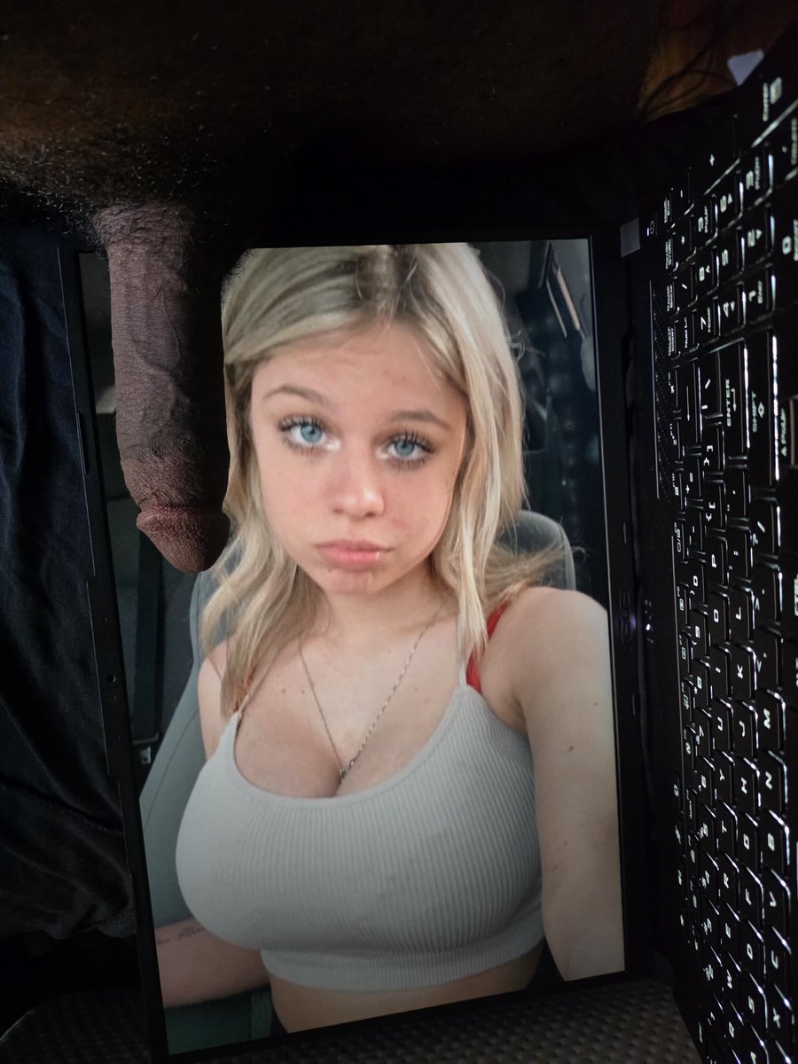 FollowMe4Tribz's tweet photo. I luv tribbing yo 😏🥜
#cumtributeِs #nl #jerktribs #tributes https://t.co/pyMUhOWLRO