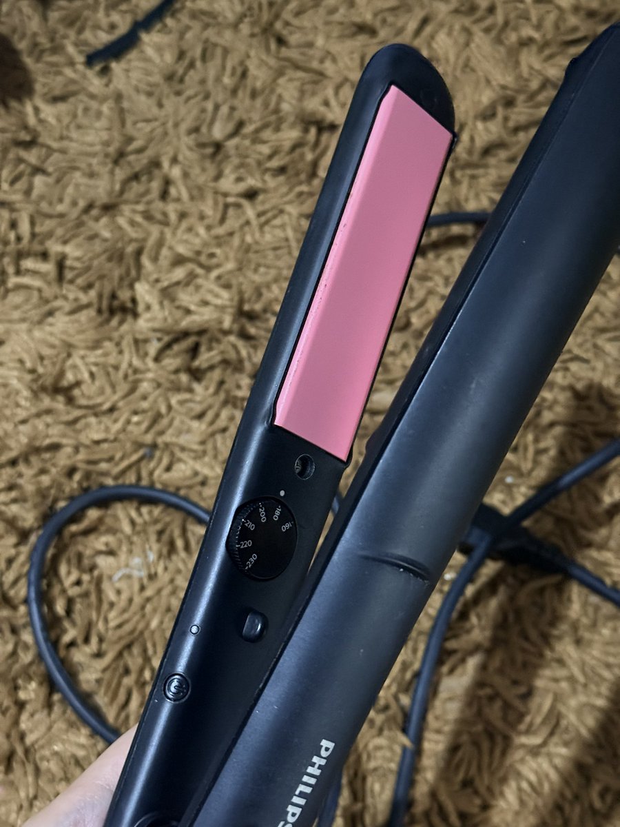 ciaaa271192's tweet photo. Aku jual catokan philips &amp; jen&amp;rose ini harta murce aja

Philips 210K, new 513K
Baru beli Maret 2026, masih mulus no minus aku jual karna udah gak pakai catokan lagi

Jenn&amp;Rose 130K, new 240K
Beli Sep 2024, gk pernah dipakai karna diameternya besar.

HARGA NEGO AJA
#wts https://t.co/MCbmfpsNei